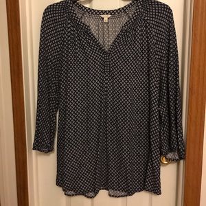 This is printed lightweight blouse